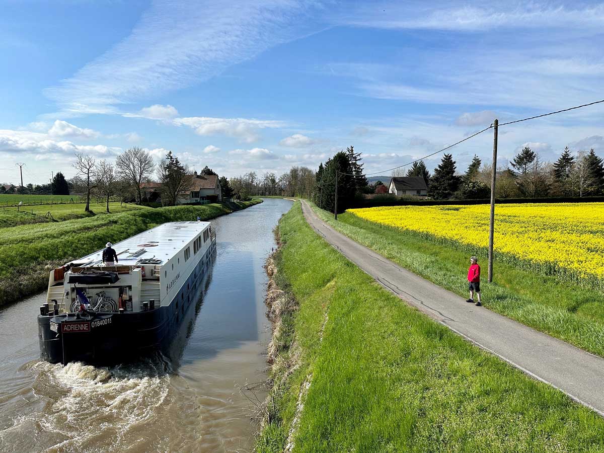 Cruising and Slow Travel - TravelWorld International Magazine